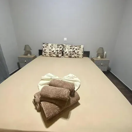 τέσσερις εποχές Apartman